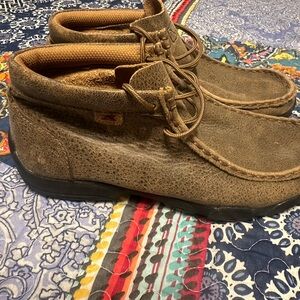 Youth twisted X in new condition